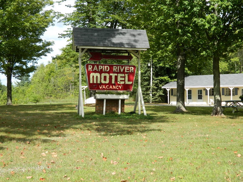 Rapid River Motel